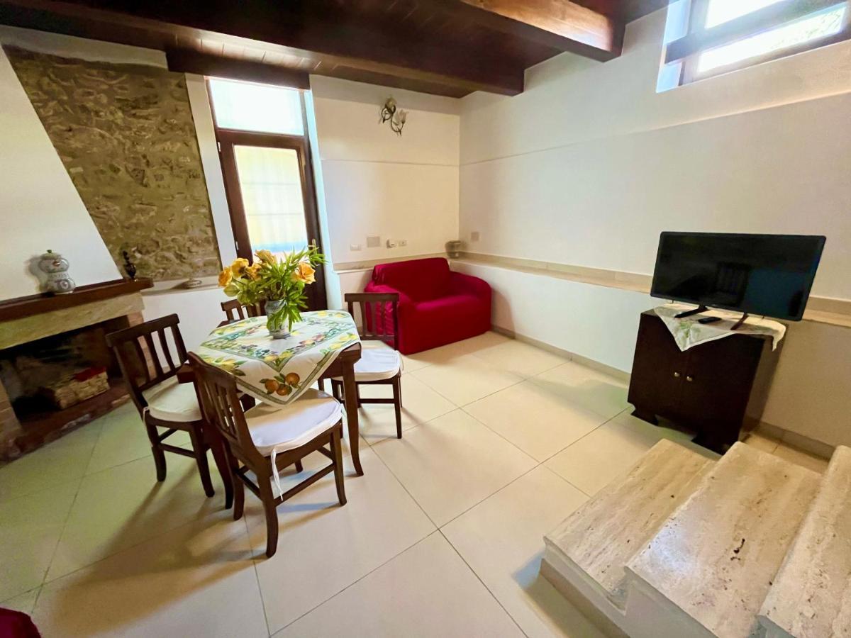Il Giardino Di Athena 1 Apartment Paestum Ngoại thất bức ảnh
