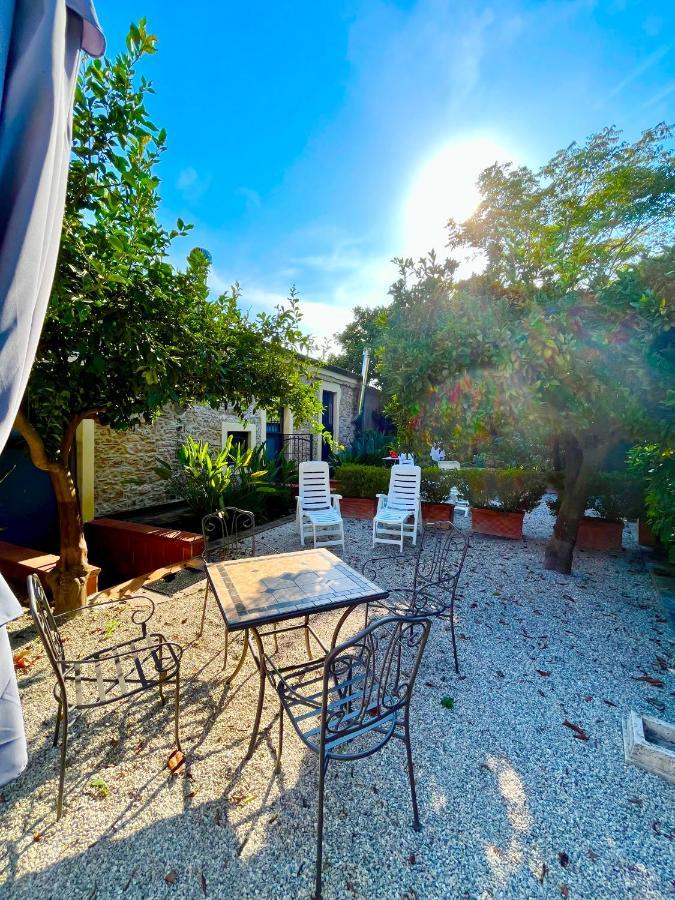Il Giardino Di Athena 1 Apartment Paestum Ngoại thất bức ảnh